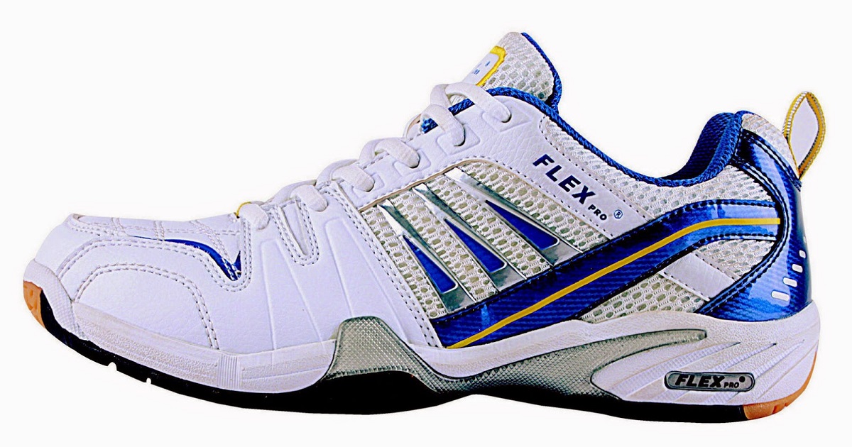 A image of sports shoes